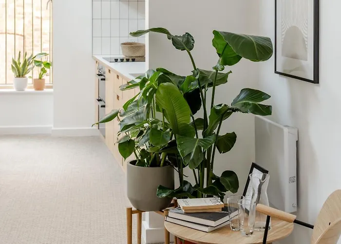 King Street - King Henry Iv 3*